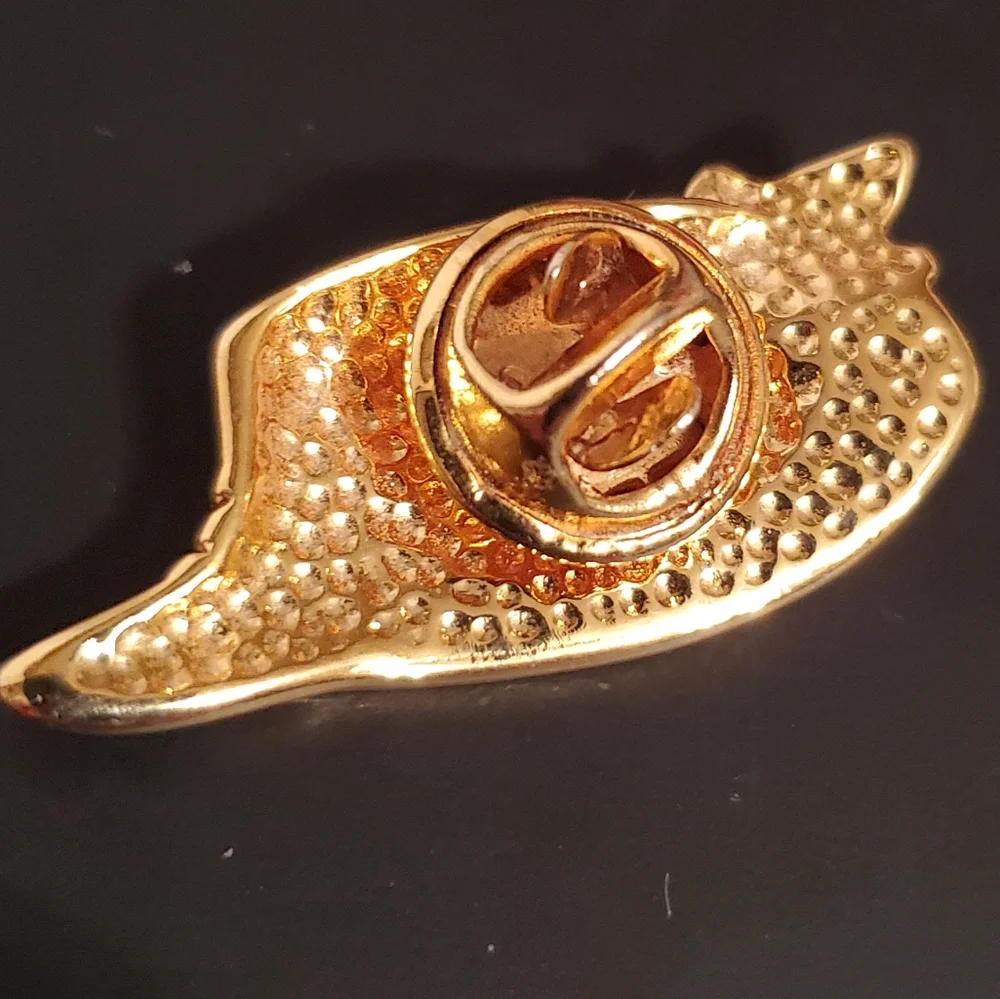Vintage Torra Gold Tone Rhinestone Ladies Floral Derby Hat Pin